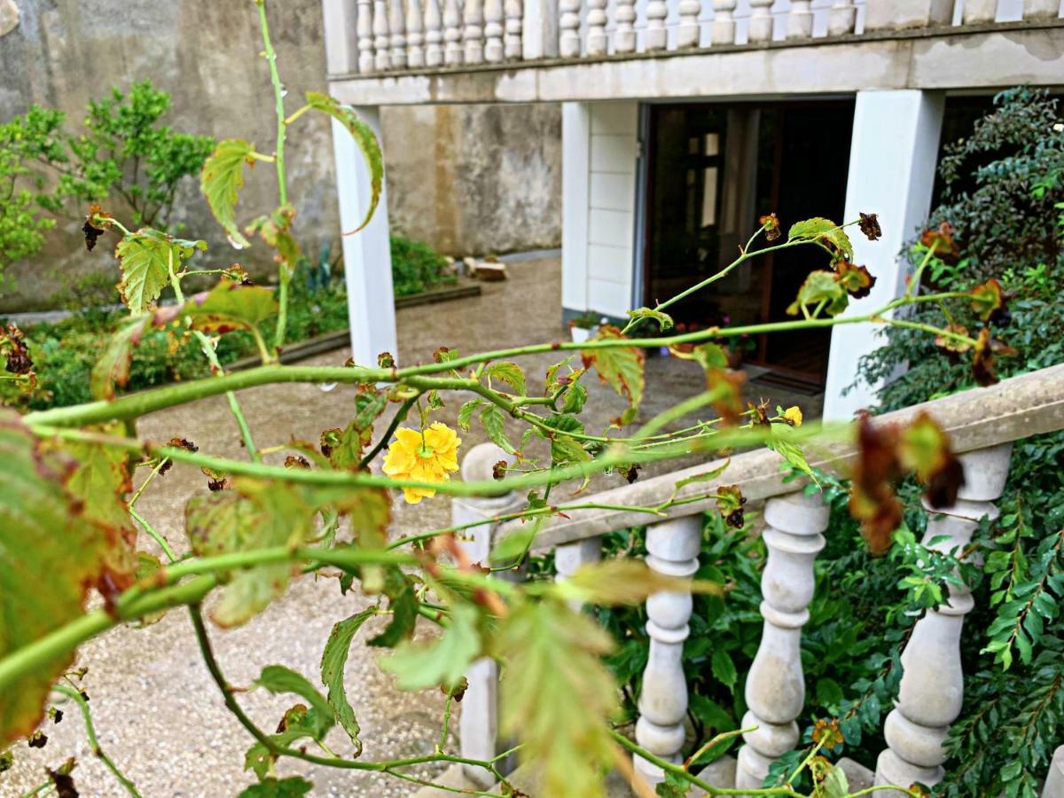 Old City Hotel Kutaisi Luaran gambar